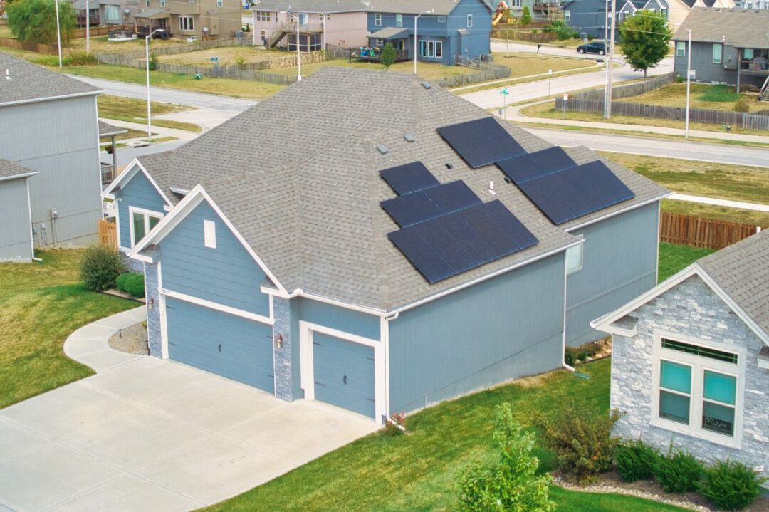 7.2 kW Residential REC Solar Installation in Kansas City, Missouri